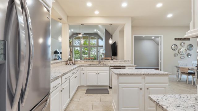 2501 Cedar Path Court, Friendswood, TX 77546