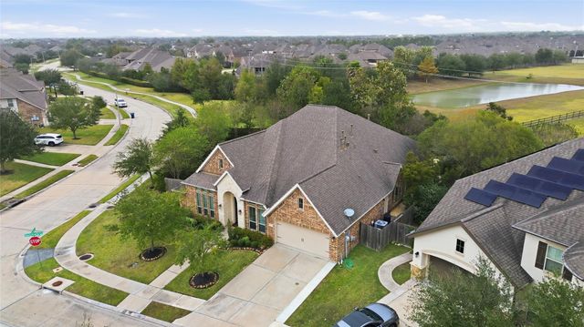 2501 Cedar Path Court, Friendswood, TX 77546