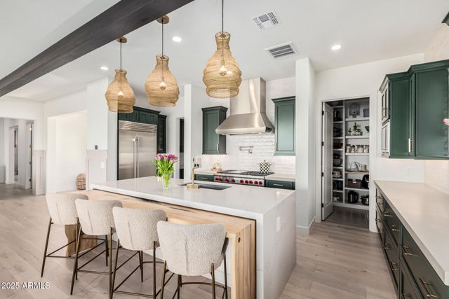 17336 W CRAWFORDSVILLE Drive, Surprise, AZ 85388