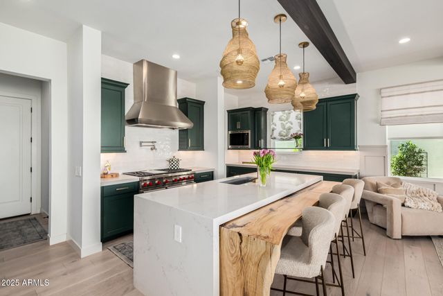 17336 W CRAWFORDSVILLE Drive, Surprise, AZ 85388