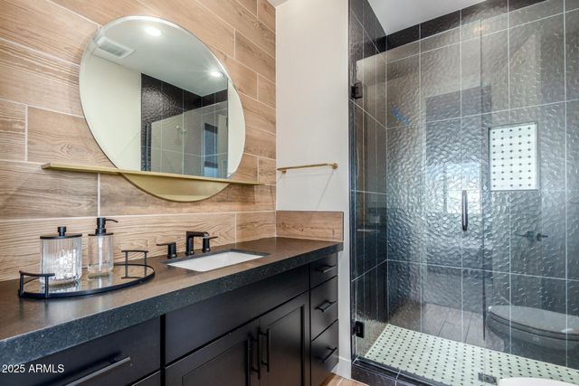 17336 W CRAWFORDSVILLE Drive, Surprise, AZ 85388