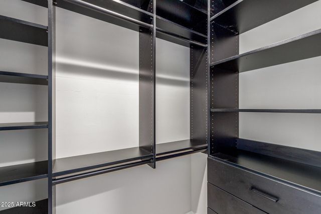 17336 W CRAWFORDSVILLE Drive, Surprise, AZ 85388