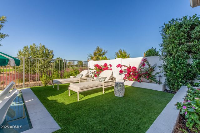 17336 W CRAWFORDSVILLE Drive, Surprise, AZ 85388