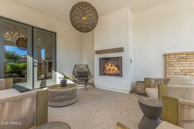 17336 W CRAWFORDSVILLE Drive, Surprise, AZ 85388