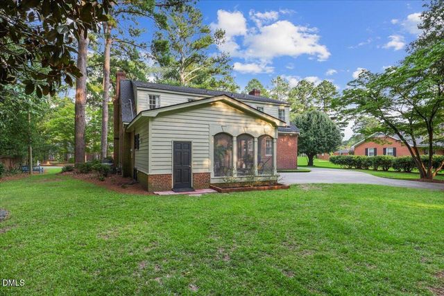 804 Chestnut Drive, Smithfield, NC 27577