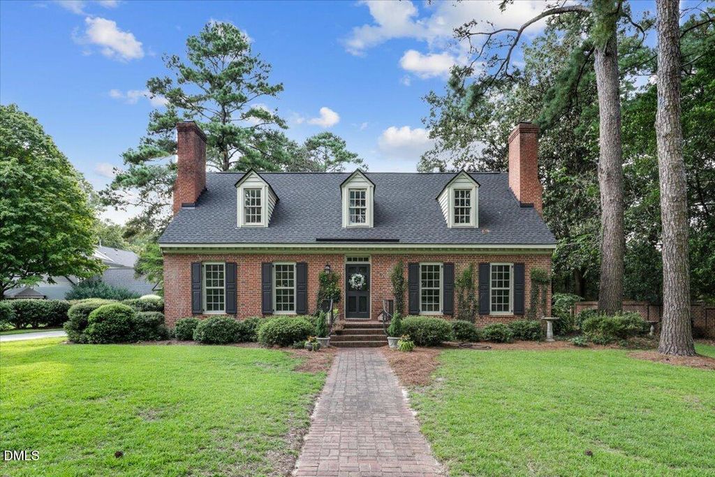 804 Chestnut Drive, Smithfield, NC 27577