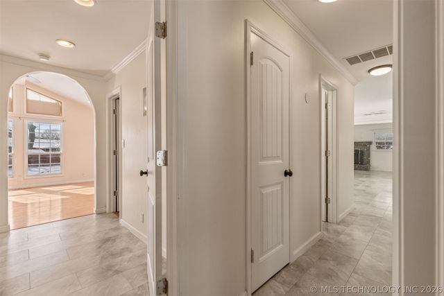 4416 E 58th Place, Tulsa, OK 74135