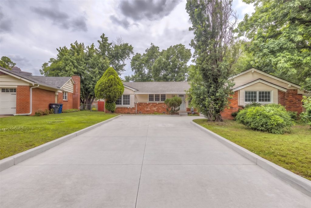 4416 E 58th Place, Tulsa, OK 74135