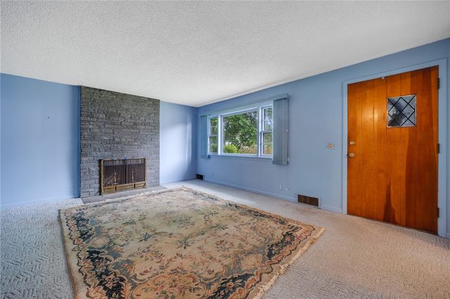 25 Wyncote Avenue, Irondequoit, NY 14609