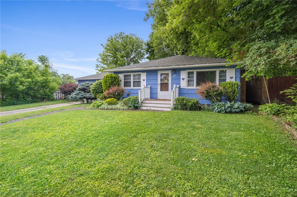 25 Wyncote Avenue, Irondequoit, NY 14609