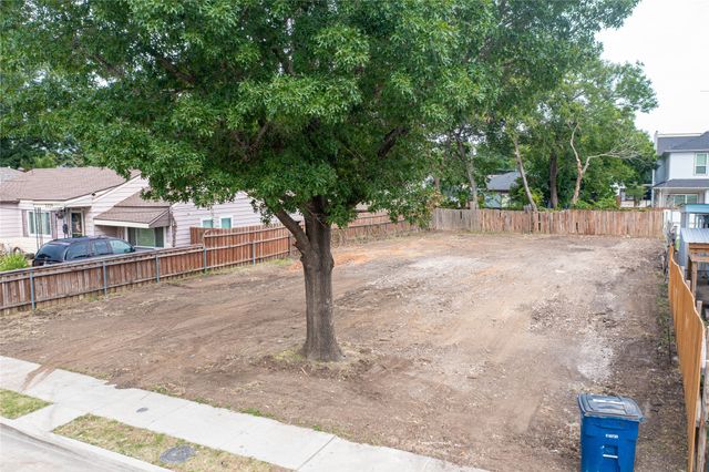 2220 Bombay Avenue, Dallas, TX 75235