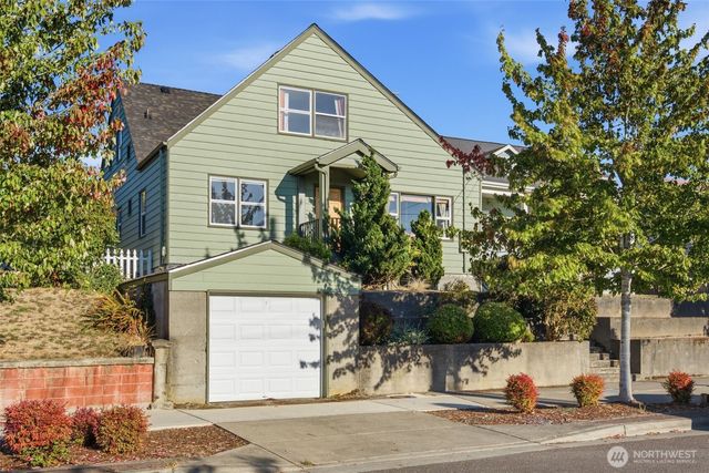 912 Pacific Avenue, Bremerton, WA 98337