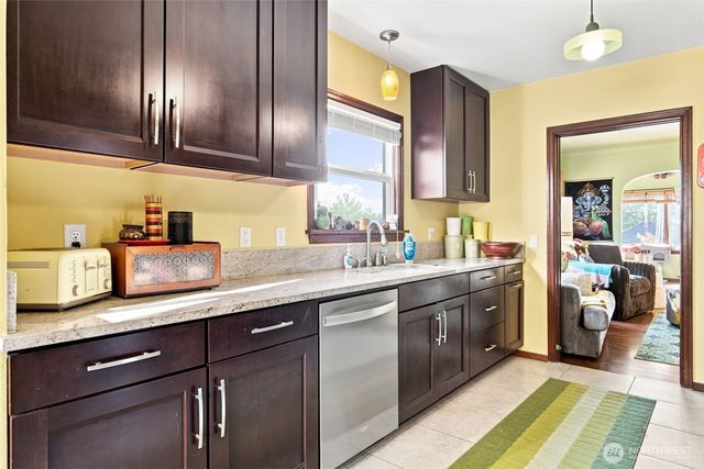 912 Pacific Avenue, Bremerton, WA 98337