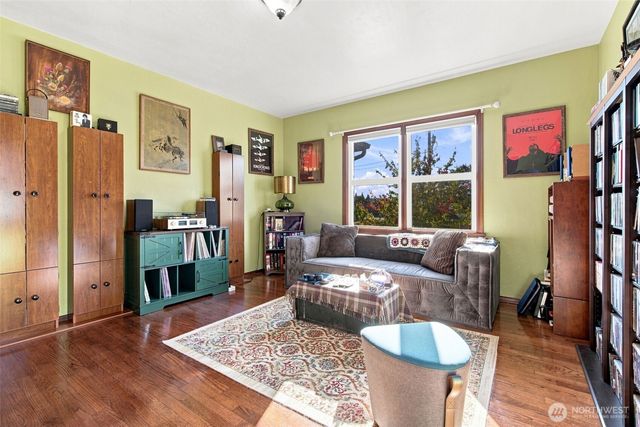 912 Pacific Avenue, Bremerton, WA 98337