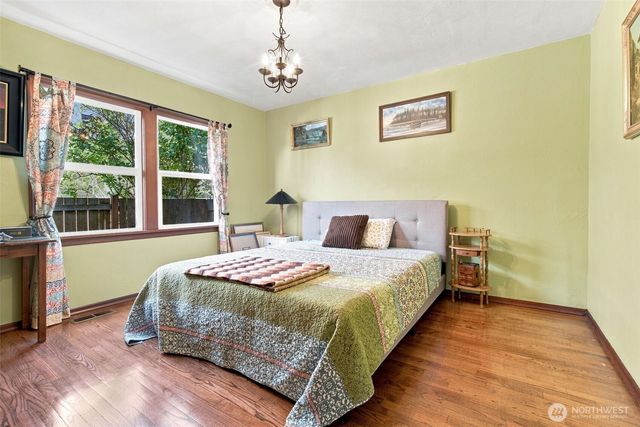 912 Pacific Avenue, Bremerton, WA 98337