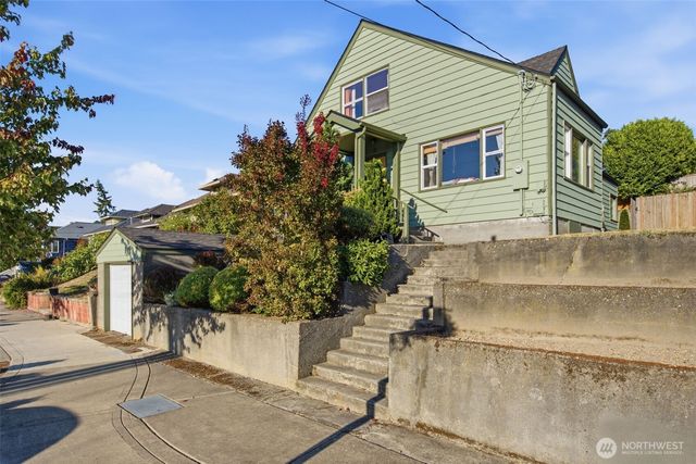 912 Pacific Avenue, Bremerton, WA 98337