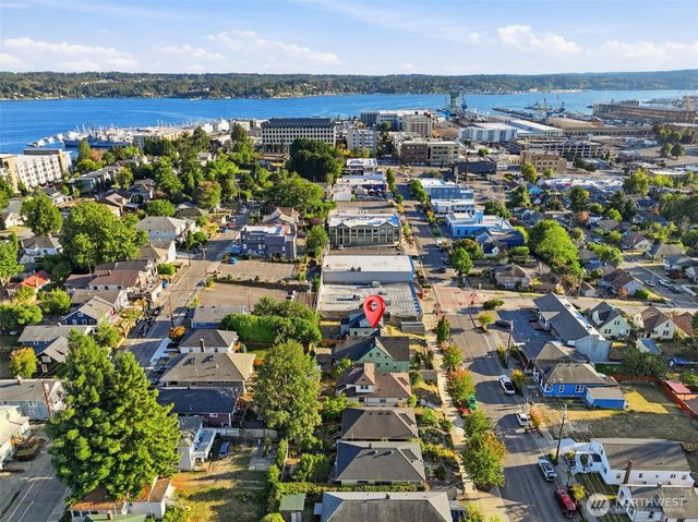 912 Pacific Avenue, Bremerton, WA 98337