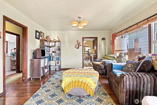 912 Pacific Avenue, Bremerton, WA 98337