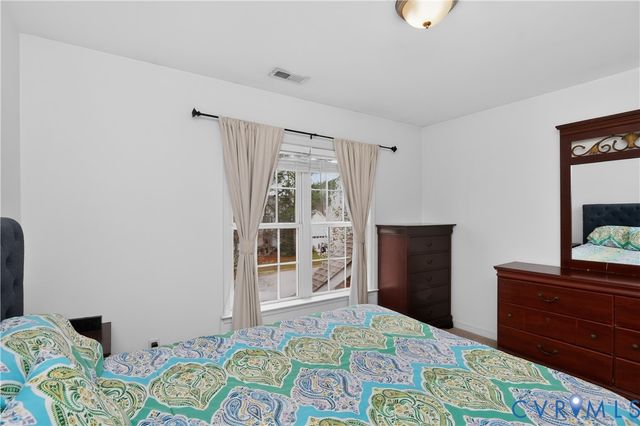 4809 Hearthstone Rd, Glen Allen, VA 23059