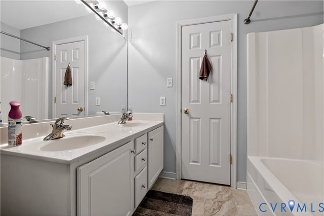 4809 Hearthstone Rd, Glen Allen, VA 23059