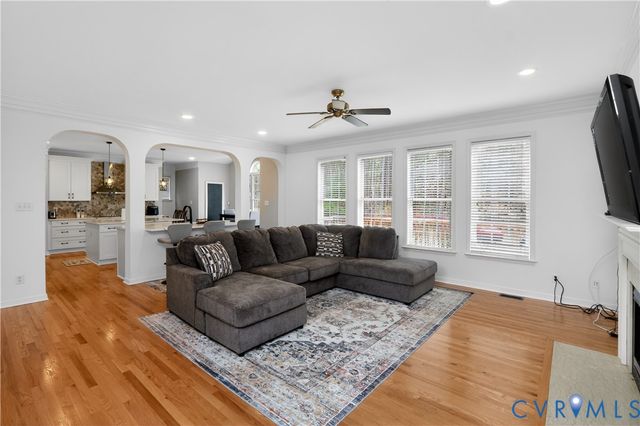 4809 Hearthstone Rd, Glen Allen, VA 23059