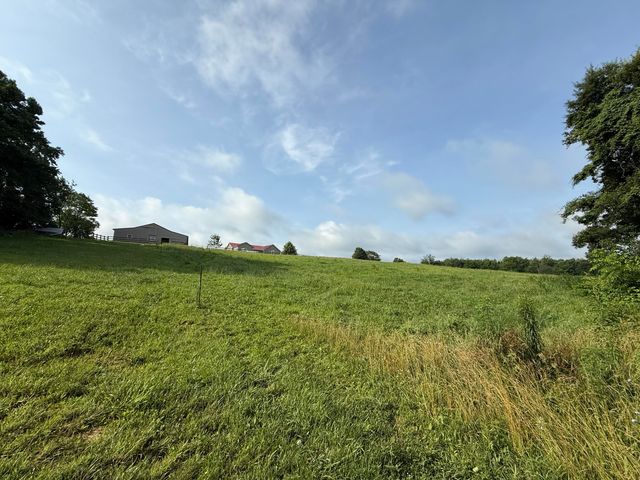 402 Allen Road, Waynesburg, KY 40489