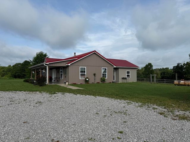 402 Allen Road, Waynesburg, KY 40489