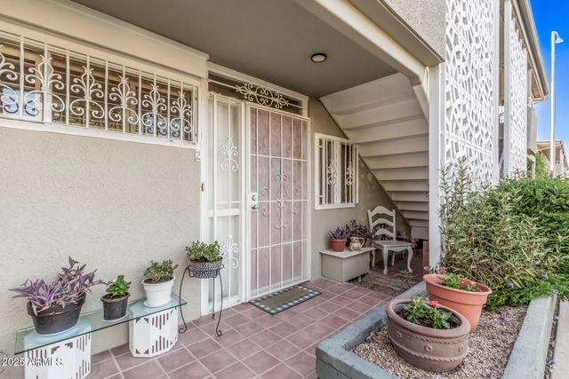 6118 N 12TH Place 2, Phoenix, AZ 85014