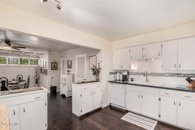 6118 N 12TH Place 2, Phoenix, AZ 85014