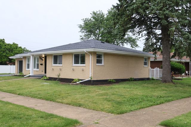 16644 Maple Street, South Holland, IL 60473