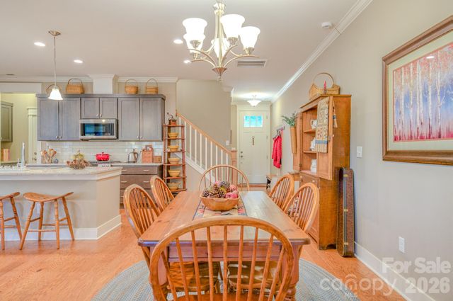 560 Sweet Birch Park Lane, Black Mountain, NC 28711