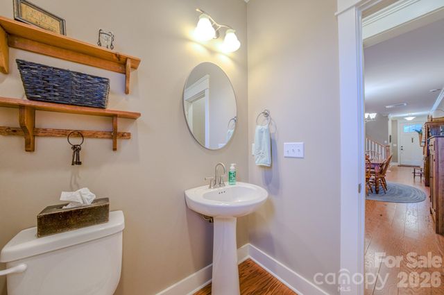 560 Sweet Birch Park Lane, Black Mountain, NC 28711