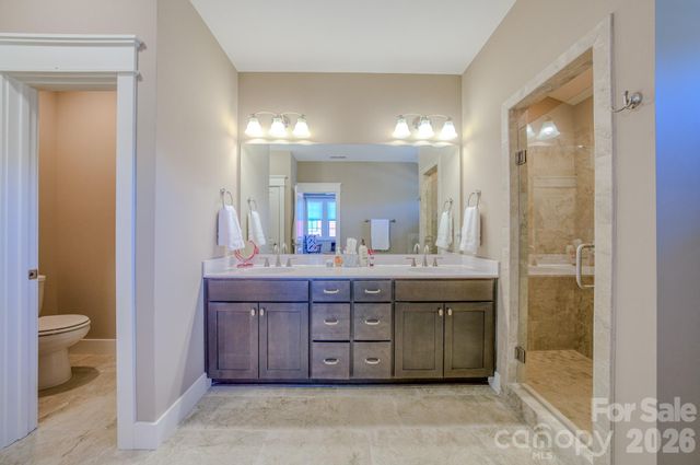 560 Sweet Birch Park Lane, Black Mountain, NC 28711