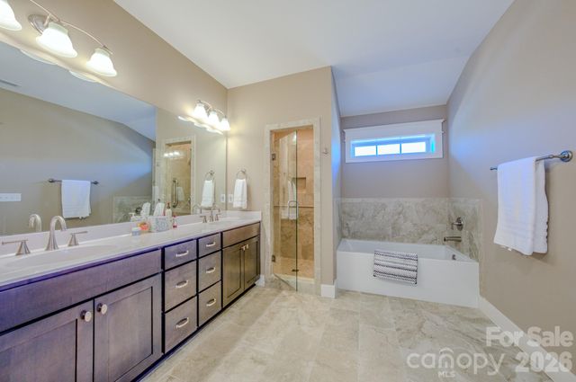 560 Sweet Birch Park Lane, Black Mountain, NC 28711