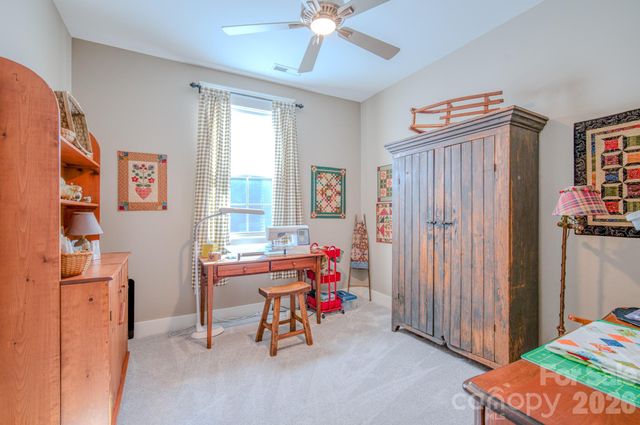 560 Sweet Birch Park Lane, Black Mountain, NC 28711