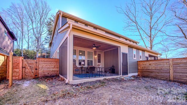560 Sweet Birch Park Lane, Black Mountain, NC 28711