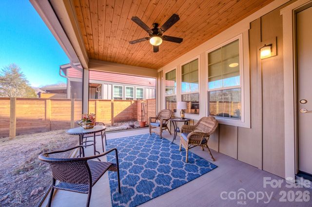 560 Sweet Birch Park Lane, Black Mountain, NC 28711
