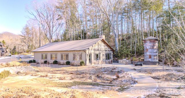 560 Sweet Birch Park Lane, Black Mountain, NC 28711
