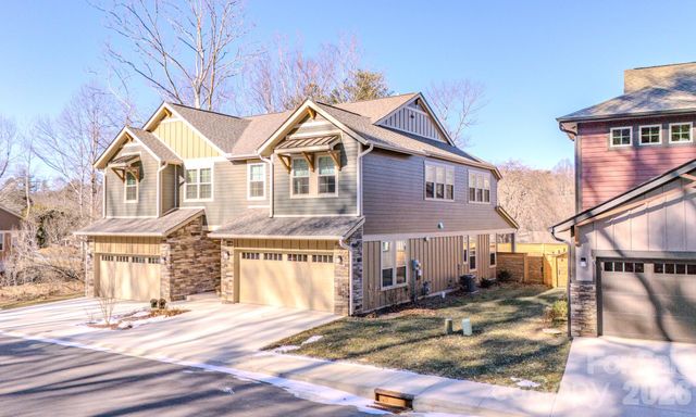 560 Sweet Birch Park Lane, Black Mountain, NC 28711