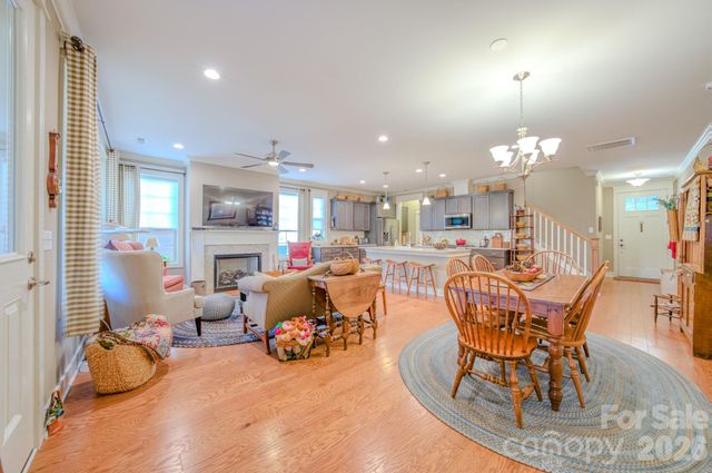 560 Sweet Birch Park Lane, Black Mountain, NC 28711