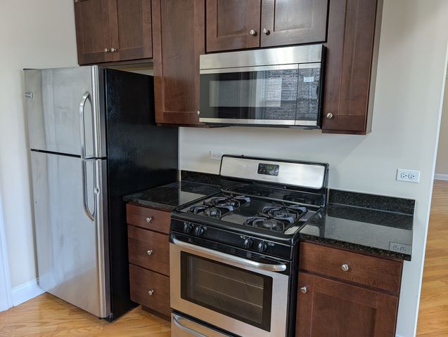 4014 N Central Park Avenue 3E, Chicago, IL 60618