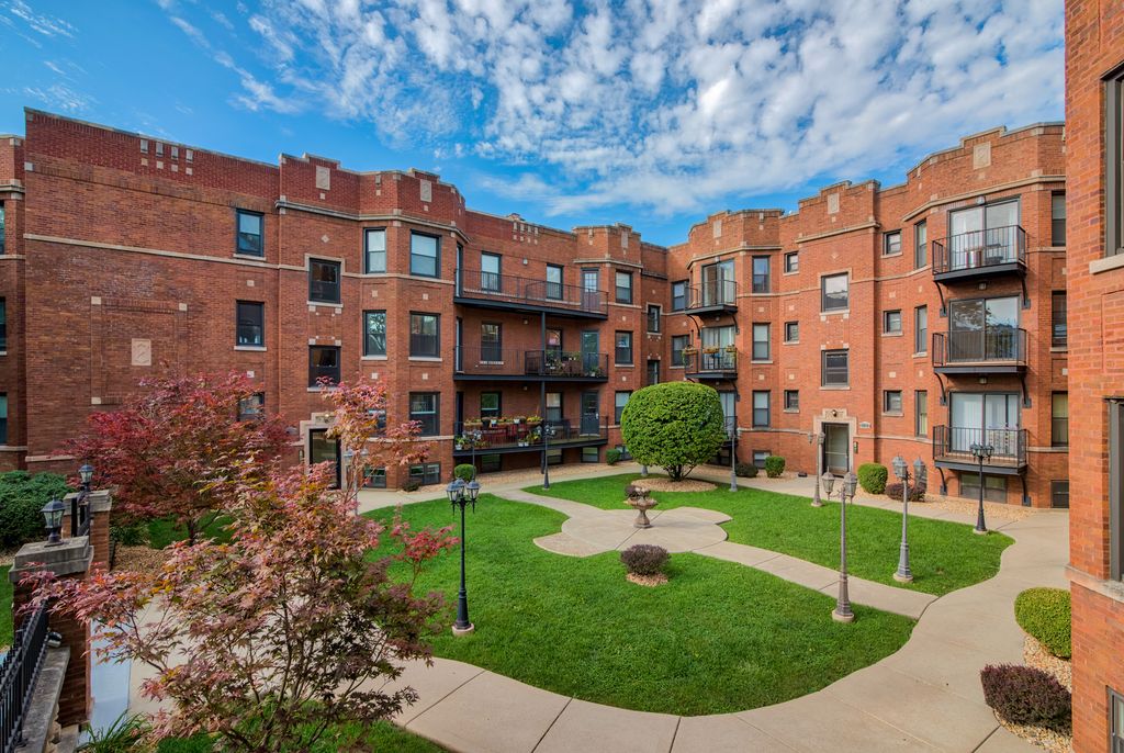 4014 N Central Park Avenue 3E, Chicago, IL 60618