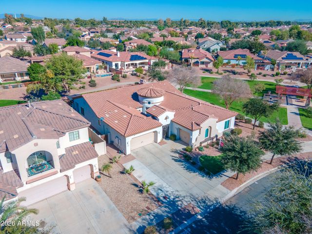 898 W GROVE Street, Litchfield Park, AZ 85340