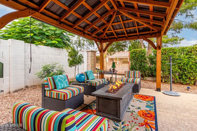 898 W GROVE Street, Litchfield Park, AZ 85340