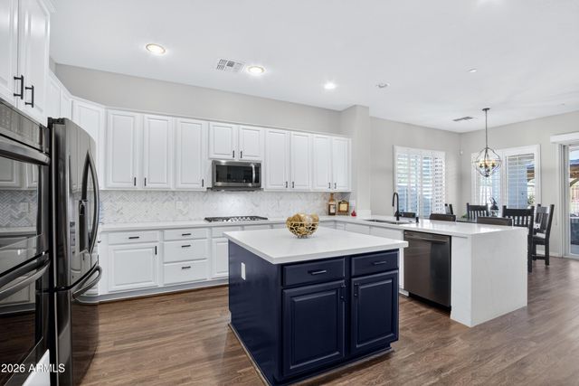 898 W GROVE Street, Litchfield Park, AZ 85340