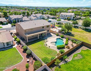 8232 W CROCUS Drive, Peoria, AZ 85381