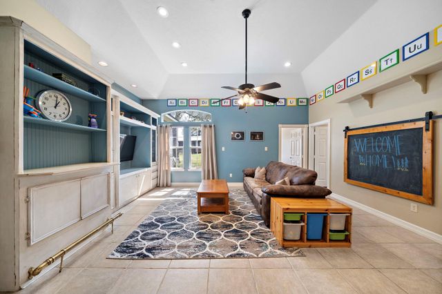 32540 Courtney, Navasota, TX 77868