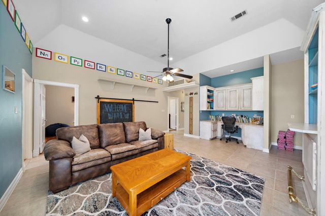 32540 Courtney, Navasota, TX 77868