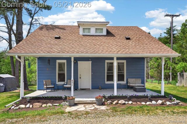 841 Sands Road, Brandon Charter Township, MI 48462