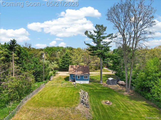 841 Sands Road, Brandon Charter Township, MI 48462